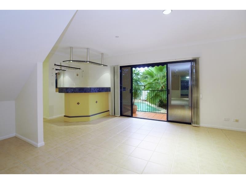 7 Saratoga Drive, Mountain Creek QLD 4557