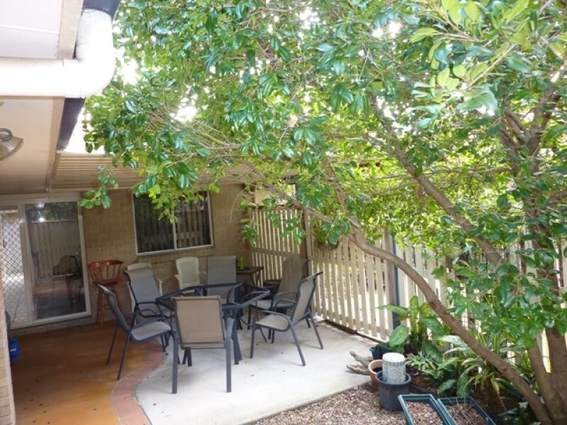 Unit 1/5 Karri Court, Mountain Creek QLD 4557