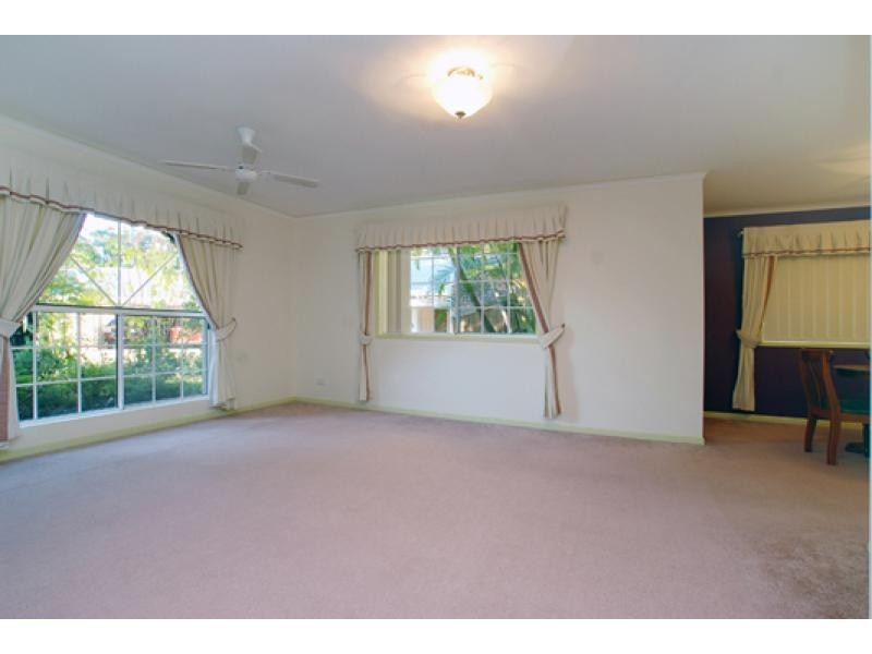 8 Gymea Ct, Mountain Creek QLD 4557