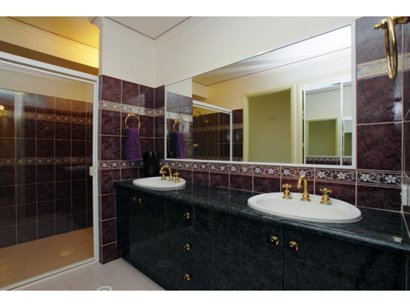 8 Gymea Ct, Mountain Creek QLD 4557