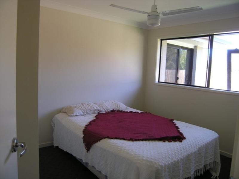 33 BAINBRIDGE CIRCUIT, Sippy Downs QLD 4556