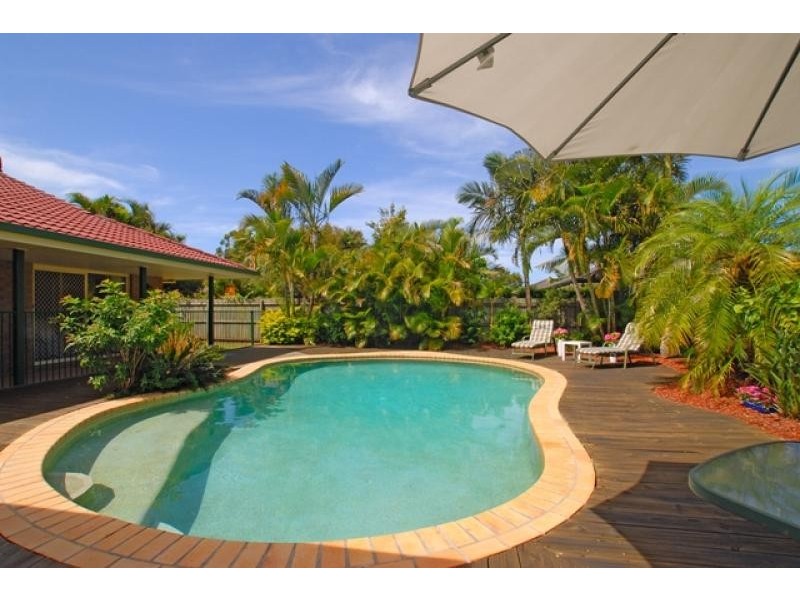 5 Teasel Court, Mountain Creek QLD 4557