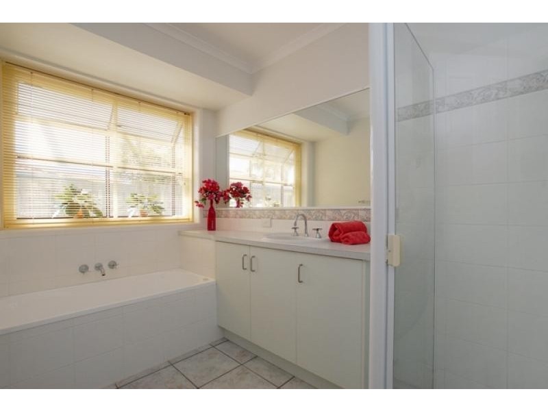 5 Teasel Court, Mountain Creek QLD 4557