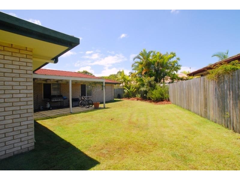 22 Sweetbrush Place, Mountain Creek QLD 4557