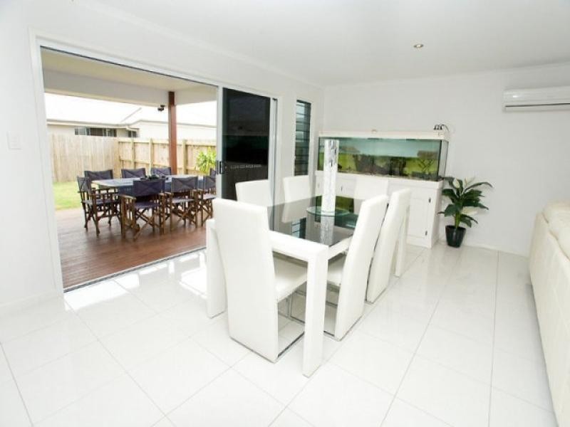 16 Myrtle Place, Mountain Creek QLD 4557