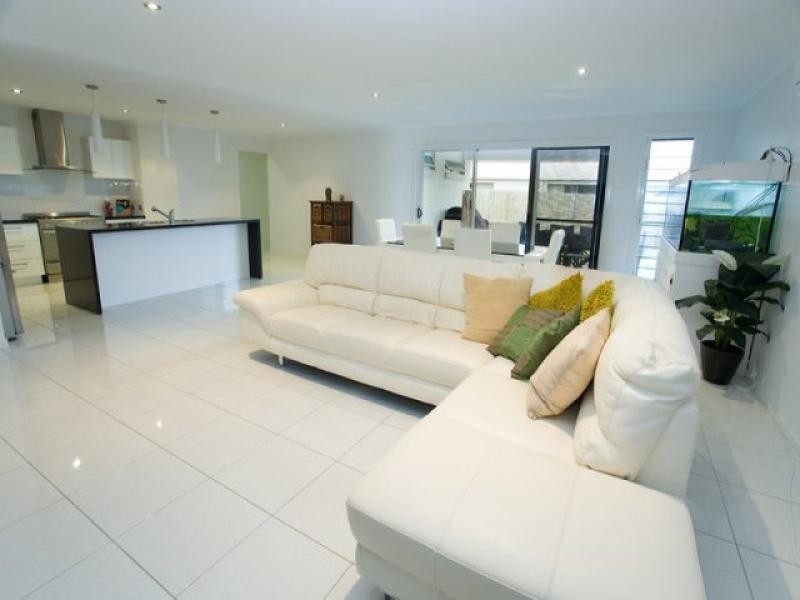 16 Myrtle Place, Mountain Creek QLD 4557
