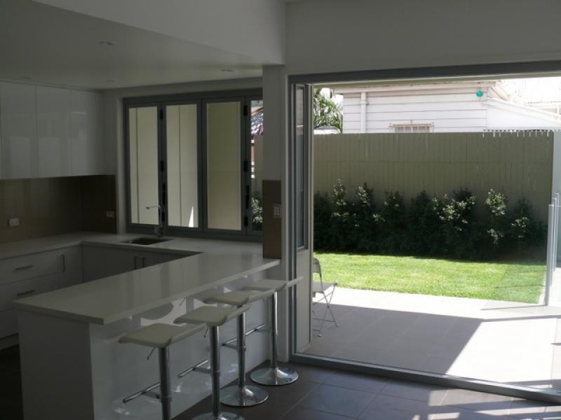 27 Small Street, Newstead QLD 4006