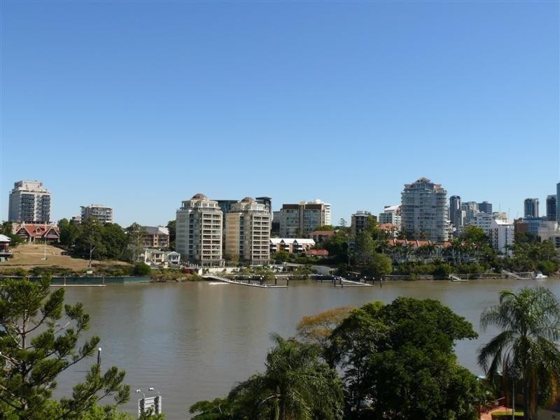 Unit 5/172 Oxlade Drive, New Farm QLD 4005