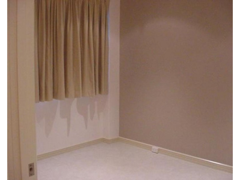 Apartment 2/110 Kingsford Smith Drive, Hamilton QLD 4007