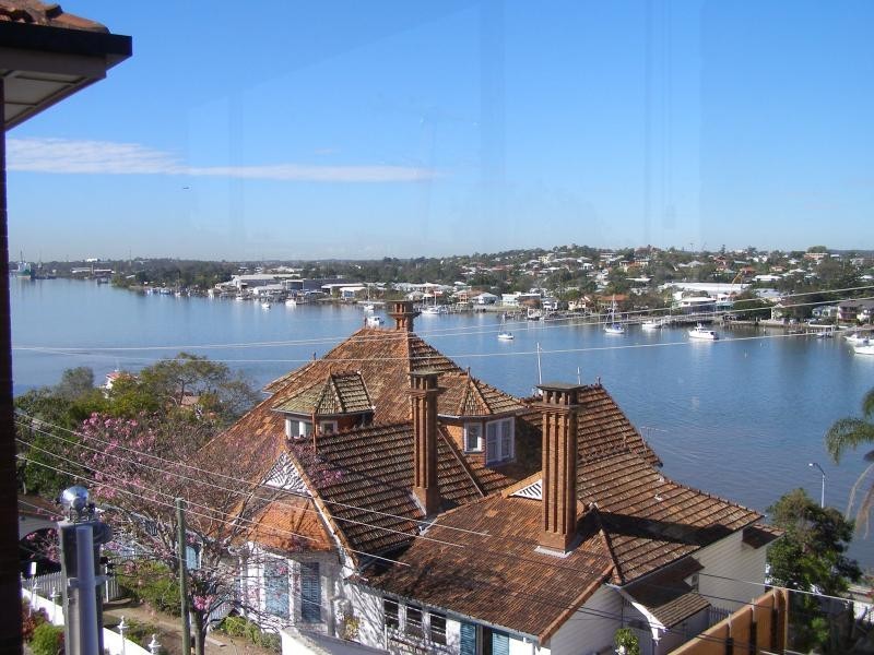 Apartment 5/71 Hillside Crescent, Hamilton QLD 4007