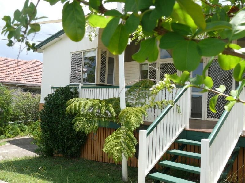 25 Hubbard Street, Wavell Heights QLD 4012