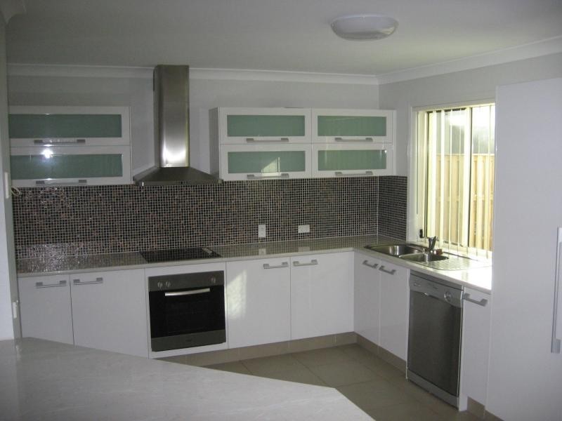 30 Brittany Crescent, Raceview QLD 4305