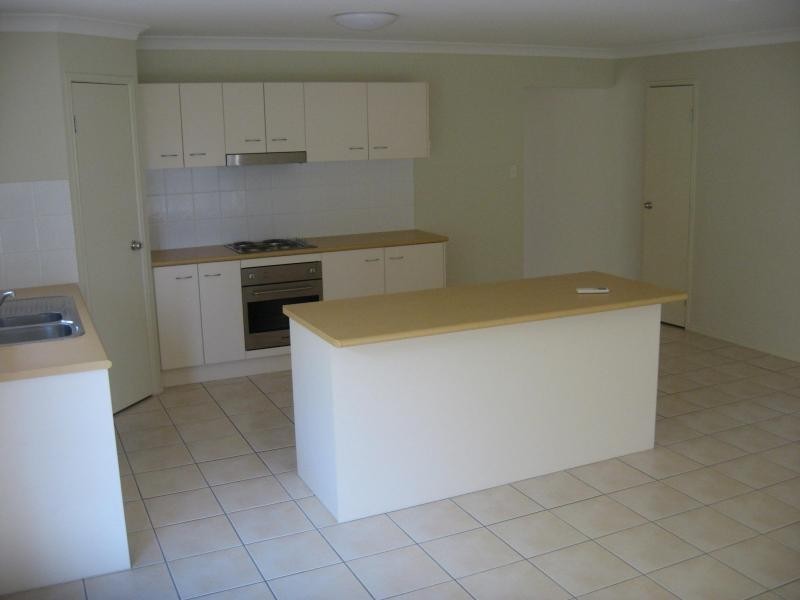 3 Amie Place, Raceview QLD 4305