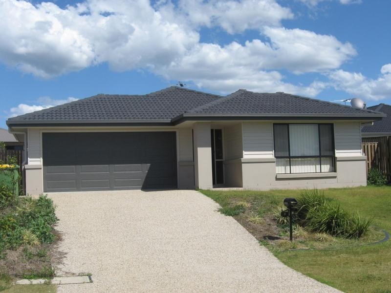 9 Olive Smith Street, Redbank Plains QLD 4301