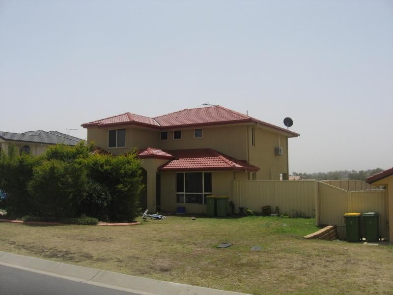 17 Anna Drive, Raceview QLD 4305