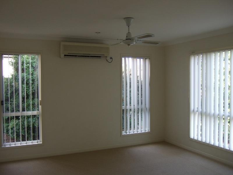 10 Solitaire Place, Robina QLD 4226