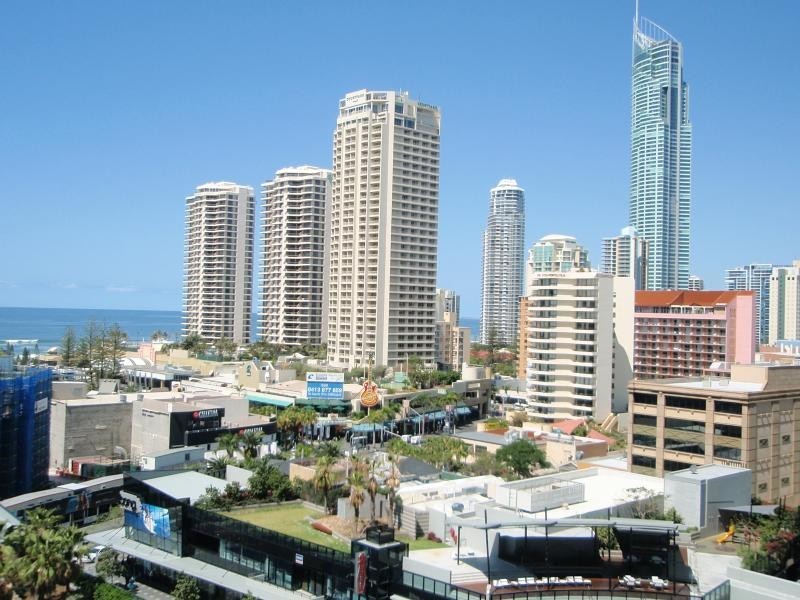 9 Ferny Ave, Surfers Paradise QLD 4217