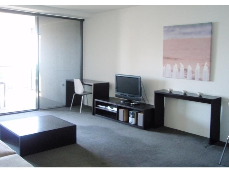 9 Ferny Ave, Surfers Paradise QLD 4217