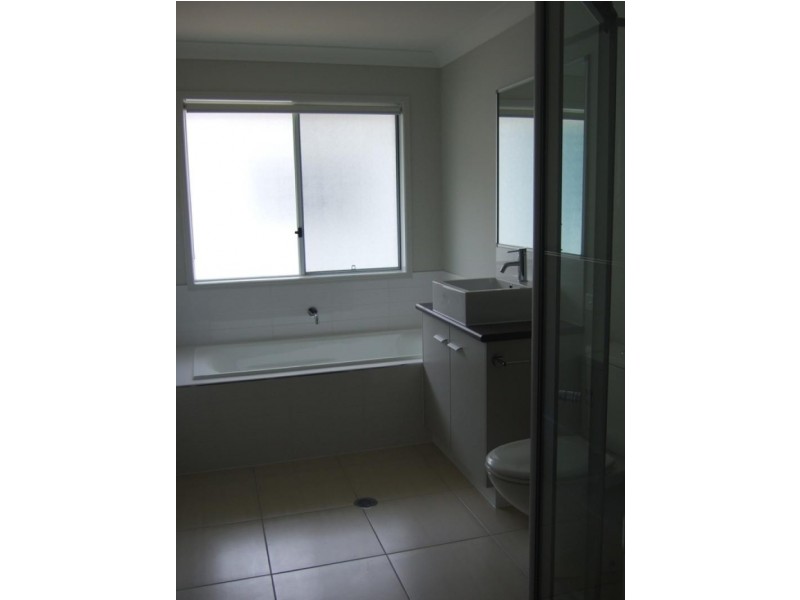 3 Chromata Lane, Coomera QLD 4209