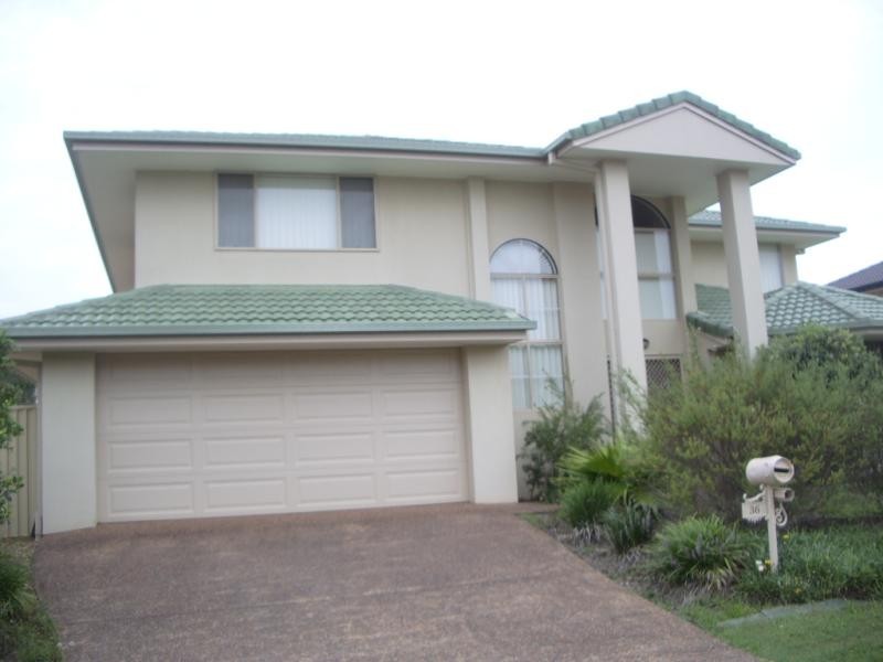 36 Tanzen Drive, Arundel QLD 4214