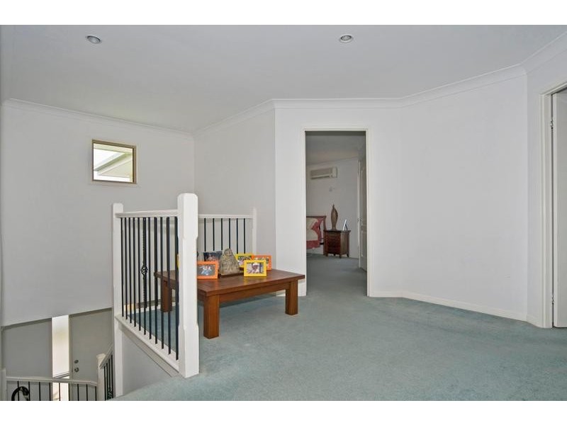 19 Respall Way, Arundel QLD 4214