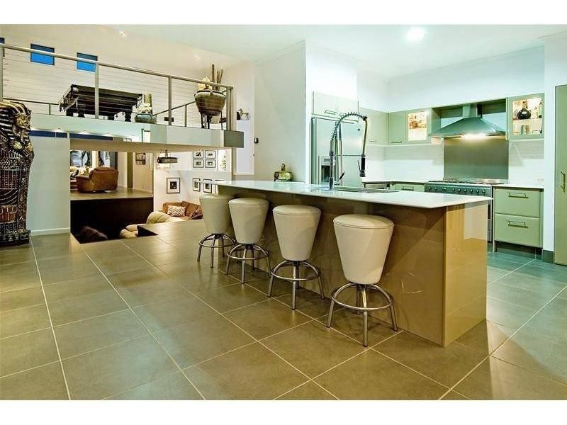 23 Coomera Court, Helensvale QLD 4212
