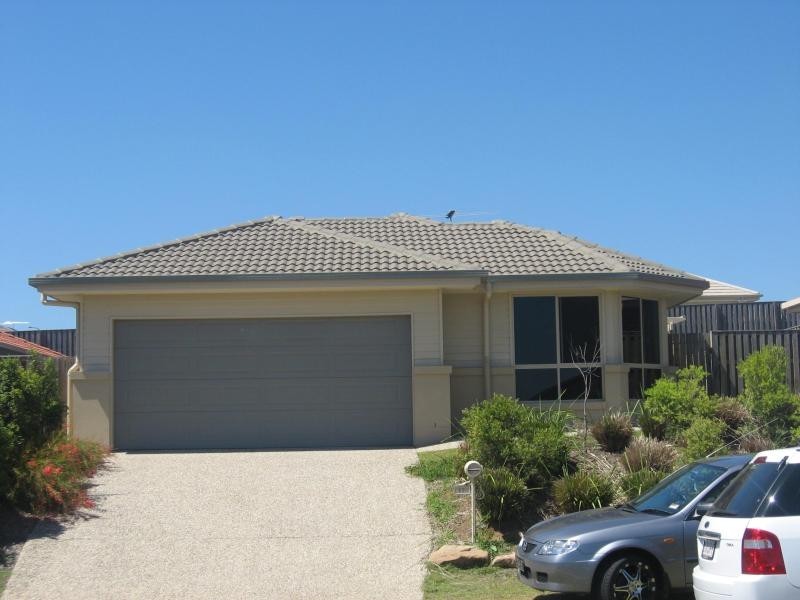 17 Olive Smith Street, Redbank Plains QLD 4301