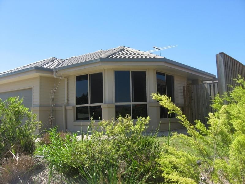 17 Olive Smith Street, Redbank Plains QLD 4301