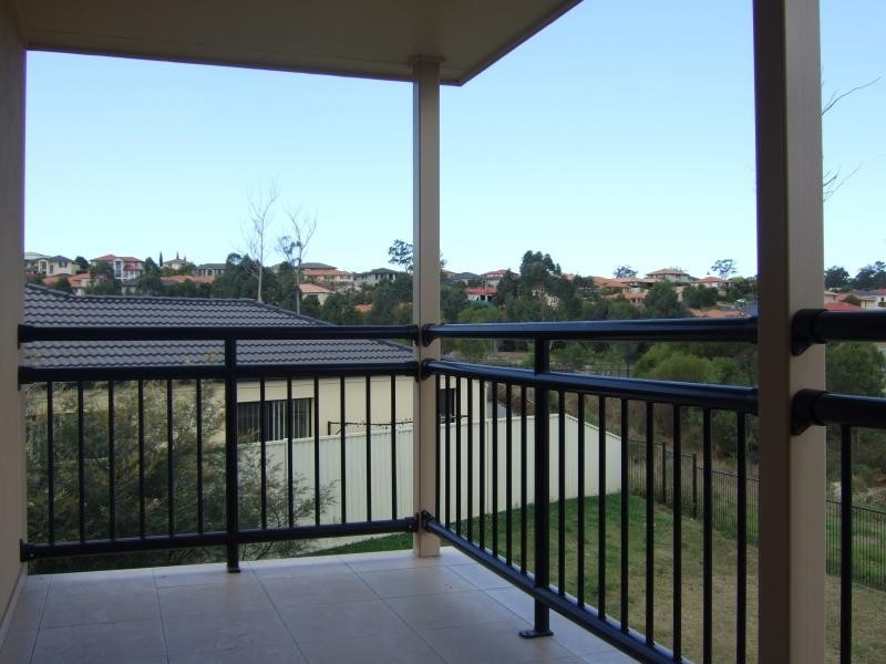 32 GOLDEN BEAR DRIVE, Arundel QLD 4214