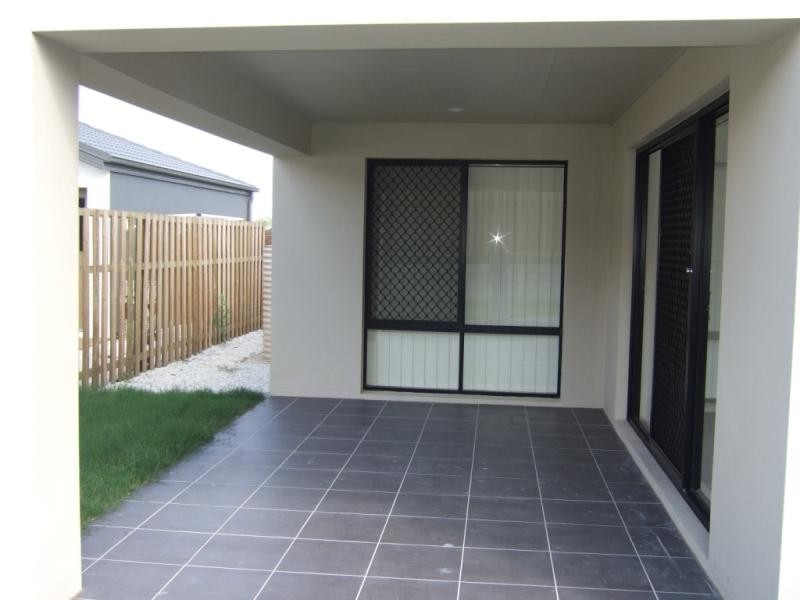 32 Charlton Street, Ormeau QLD 4208