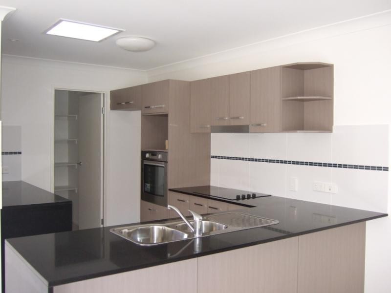 32 Charlton Street, Ormeau QLD 4208