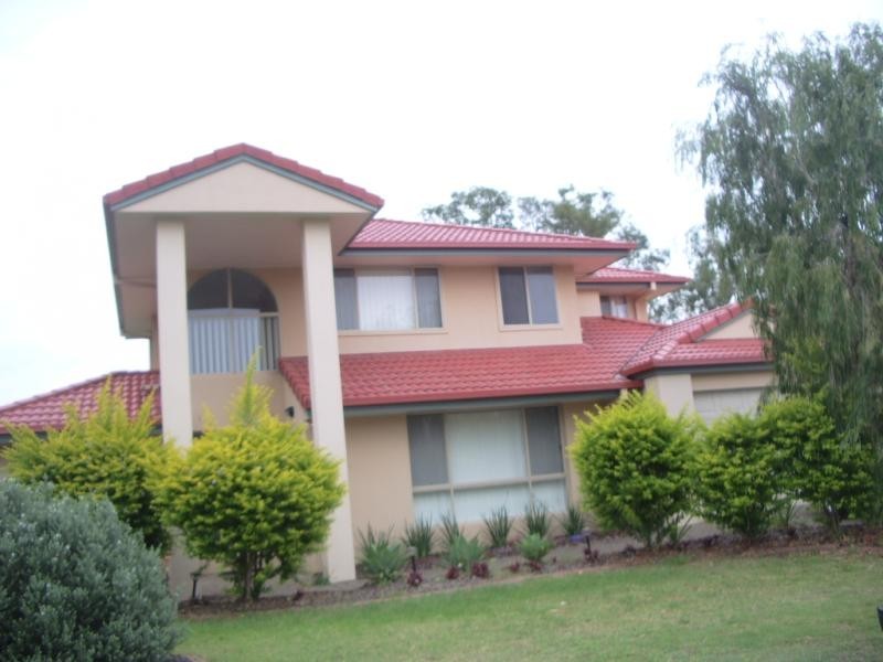 24 Tanzen, Arundel QLD 4214