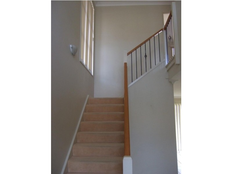 24 Tanzen, Arundel QLD 4214