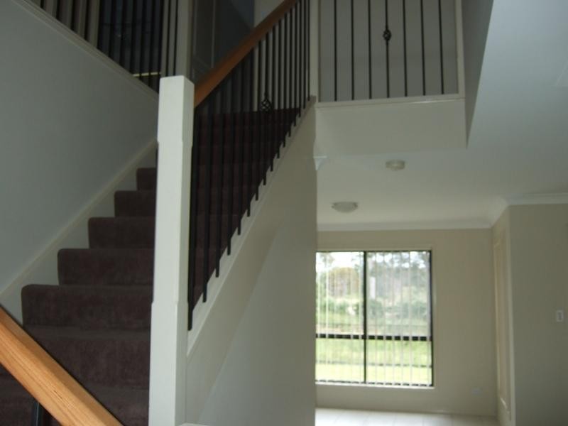 60 Golden Bear Drive, Arundel QLD 4214