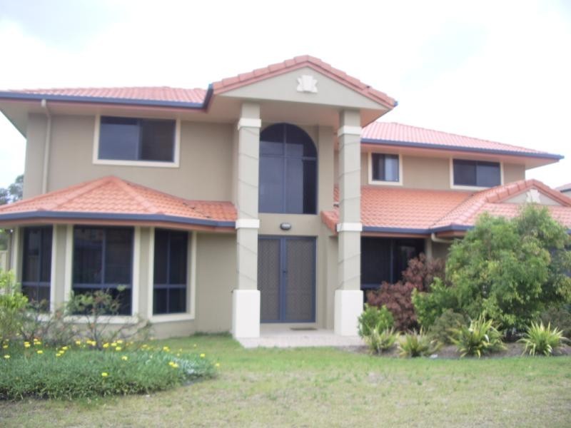 58 Golden Bear Drive, Arundel QLD 4214