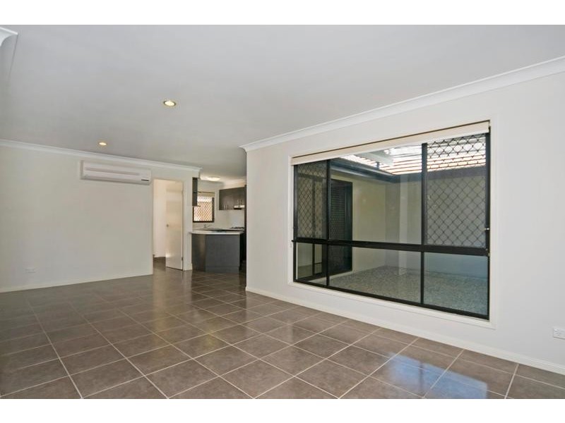 8 Elizabeth Street, Coomera QLD 4209