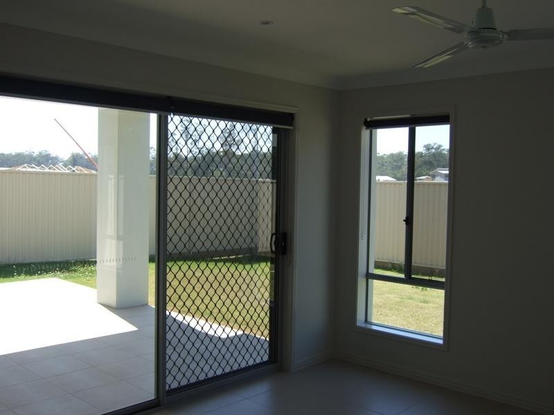 5 Chromata Lane, Coomera QLD 4209