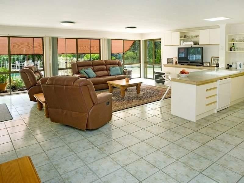 30 Gwydir Court, Helensvale QLD 4212