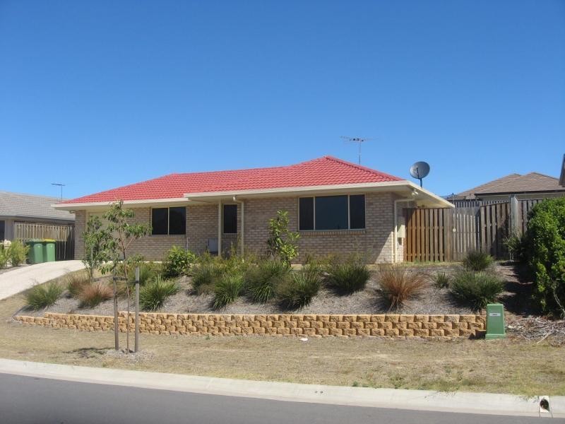 15 Olive Smith Street, Redbank Plains QLD 4301