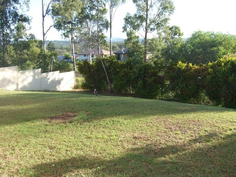 86 Christina Ryan Way, Arundel QLD 4214