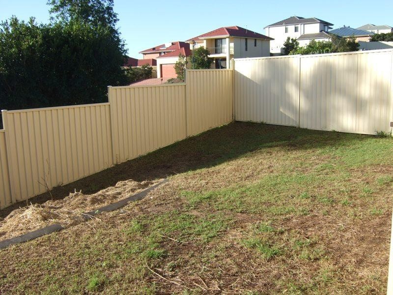 86 Christina Ryan Way, Arundel QLD 4214