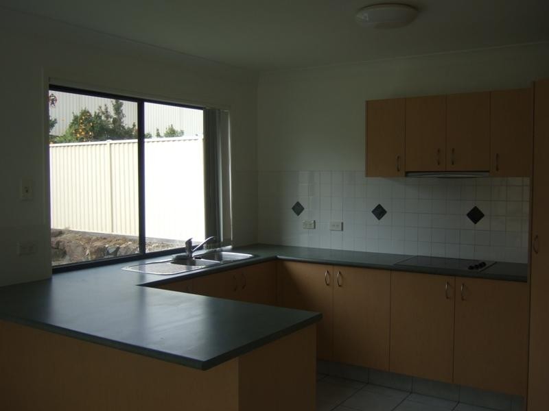 37 Respall Way, Arundel QLD 4214