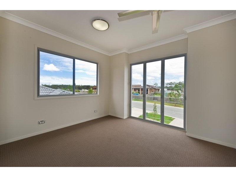 Unit 2/25 Lisa Crescent, Coomera QLD 4209