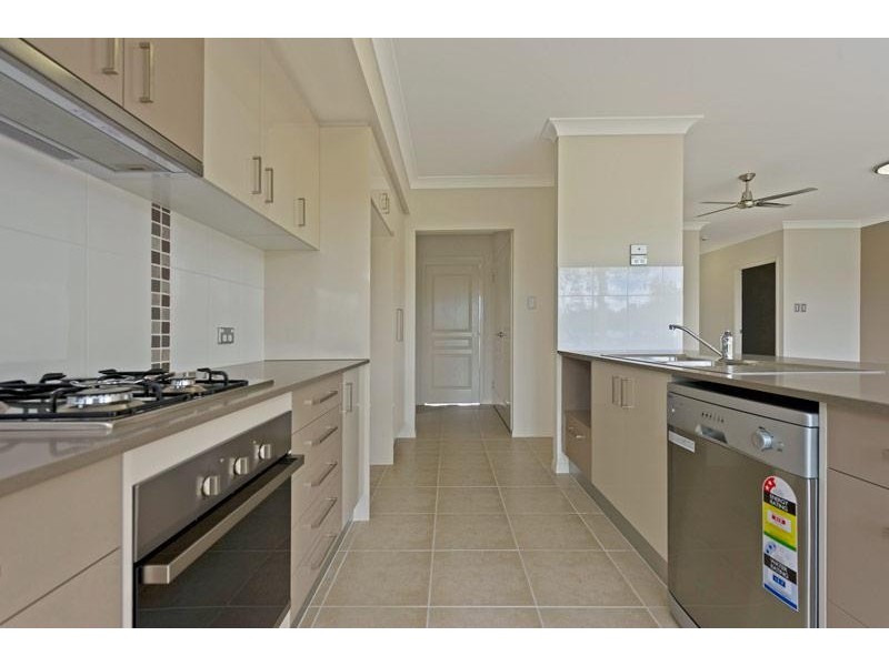 Unit 2/25 Lisa Crescent, Coomera QLD 4209