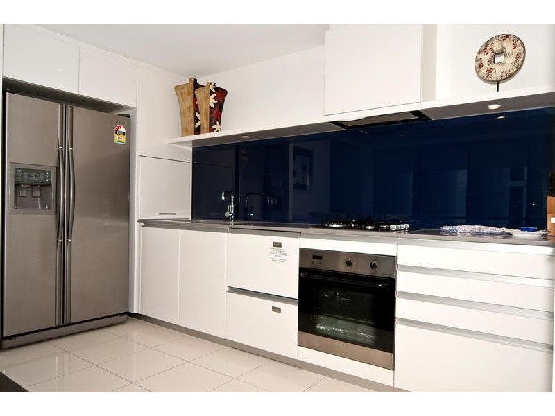 9 Ferny Avenue, Circle on Cavill, Surfers Paradise QLD 4217