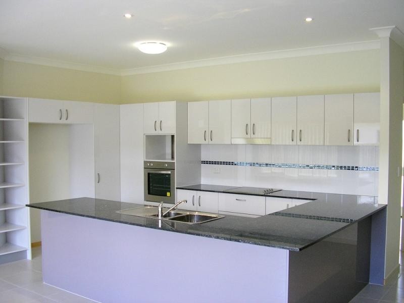 9 Peregrine Cr, Coomera QLD 4209