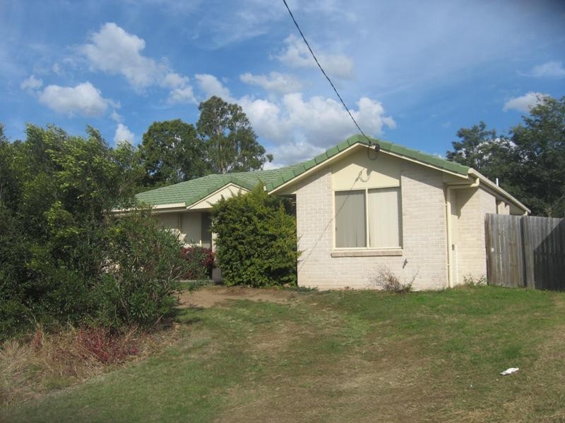 9 Jason Court, Redbank Plains QLD 4301