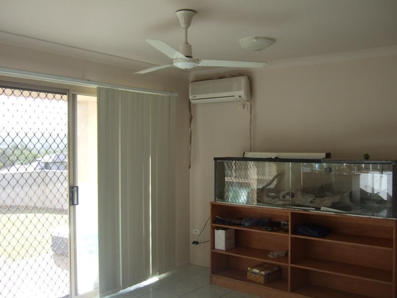 74 Ingles Circuit, Arundel QLD 4214