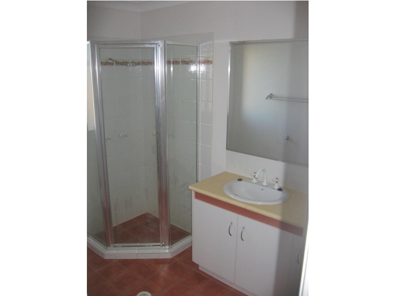 8 Katie Way, Raceview QLD 4305