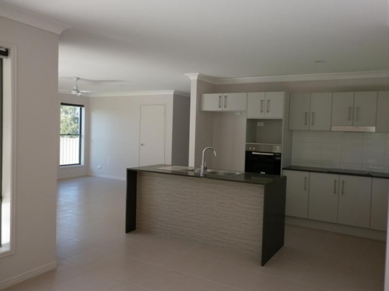 3 Bryna Parade, Oxenford QLD 4210